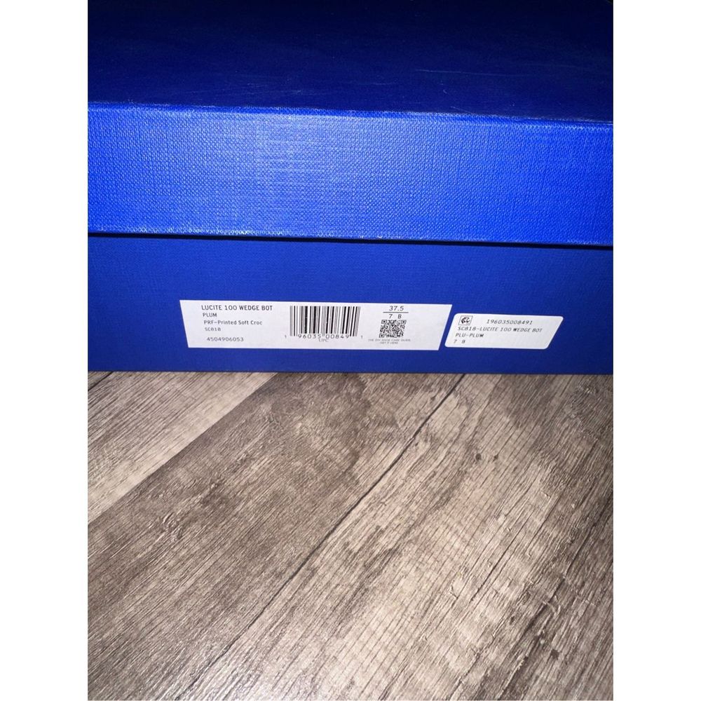 Stuart Weitzman Lucite Croc-Embossed Leather Wedg… - image 10